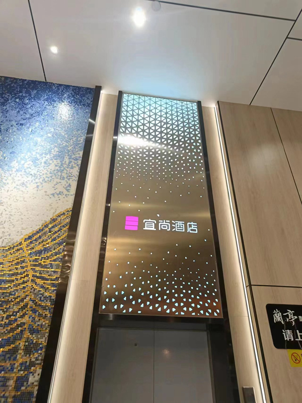不锈钢门套1.jpg