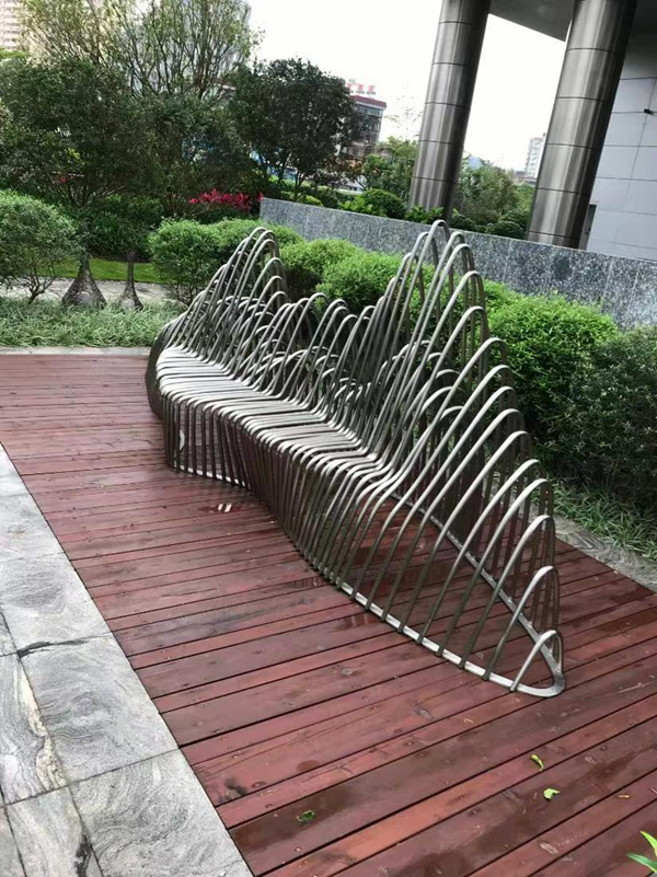 不锈钢坐登.jpg